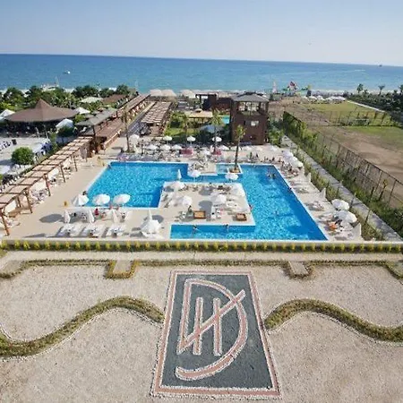 Tui Day And Night Connected Club Life